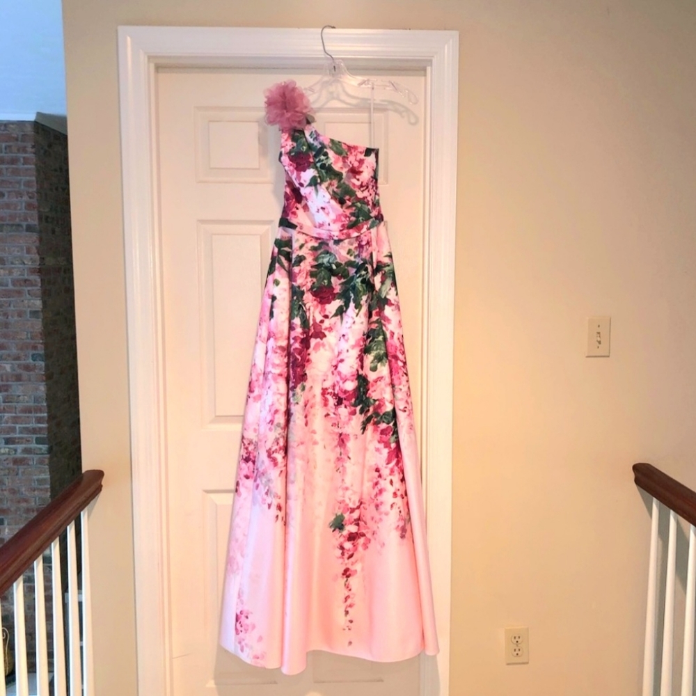Marchesa dress size 8-10
